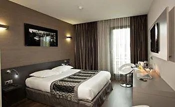 Grand Prix Hotel & Restaurant لو كاستليت